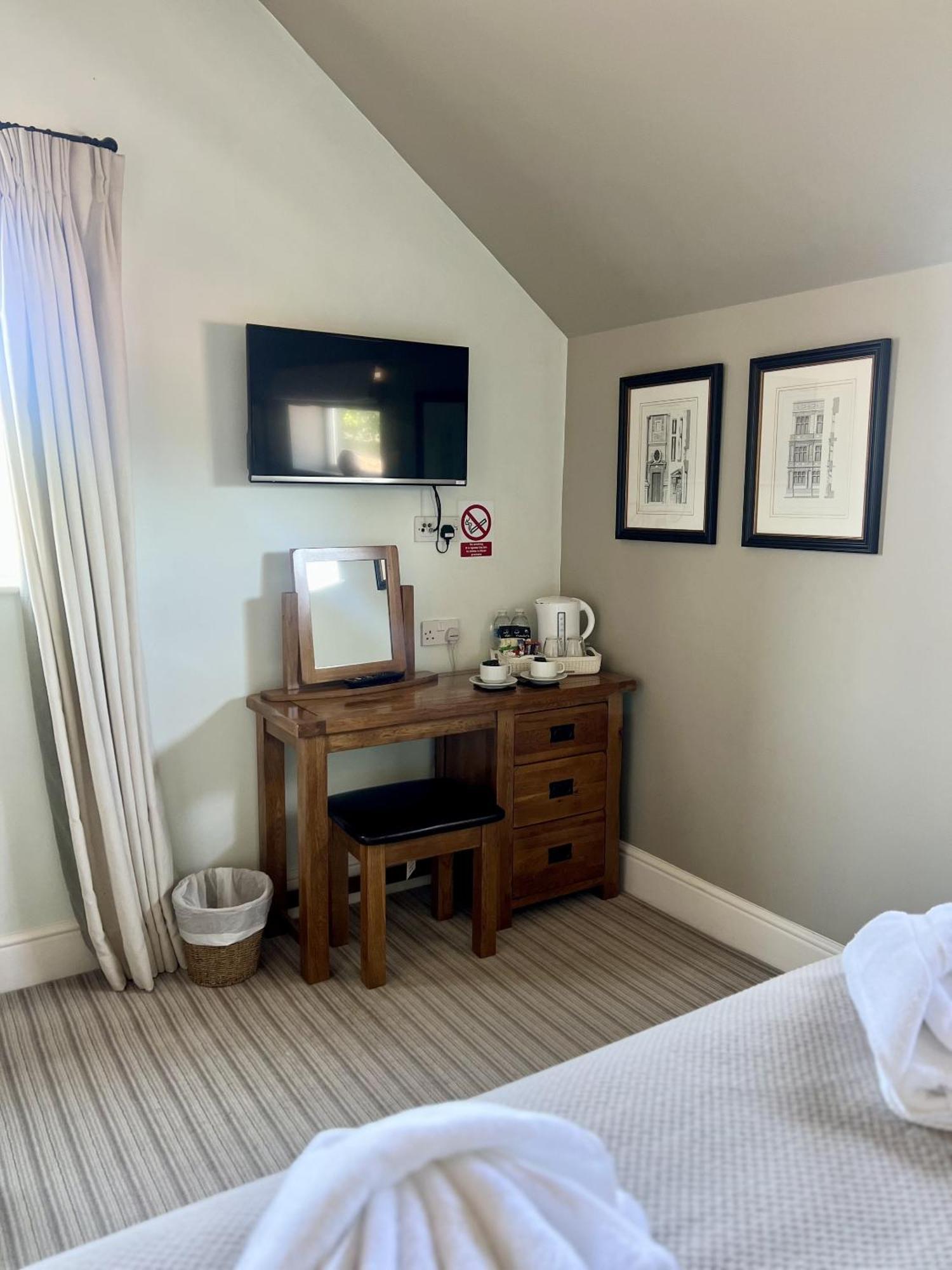 ホテル The Parson Woodforde Weston Longville 部屋 写真
